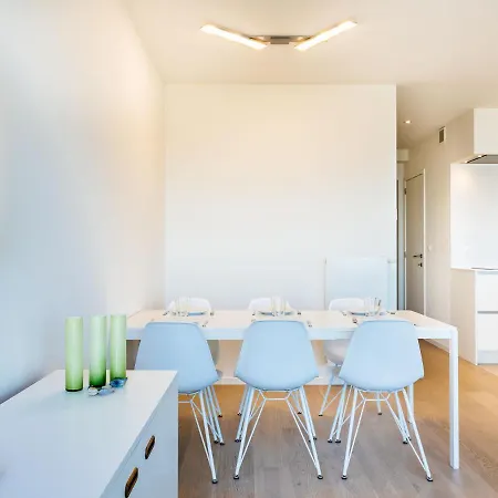 Appartement Winoc 402 Top With Frontal Sea View Directly On The Beach