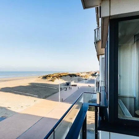 Winoc 402 Top With Frontal Sea View Directly On The Beach 아파트