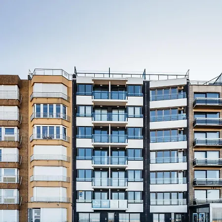Appartement Winoc 402 Top With Frontal Sea View Directly On The Beach *